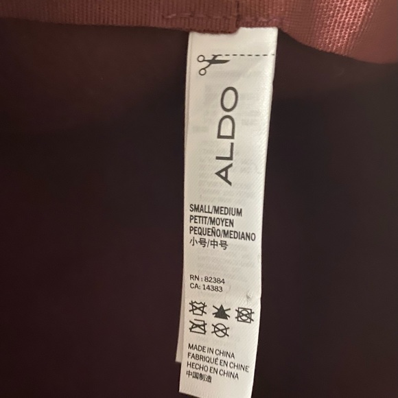 Aldo Size S/M Burgundy Felt Hat - Picture 2 of 3